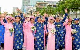 TP HCM: Tổ chức cưới tập thể cho 100 cặp công nhân